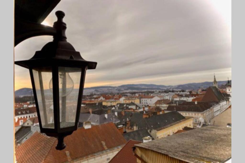 Terrassen Appartement Ueber Den Daechern Von Krems ภายนอก รูปภาพ