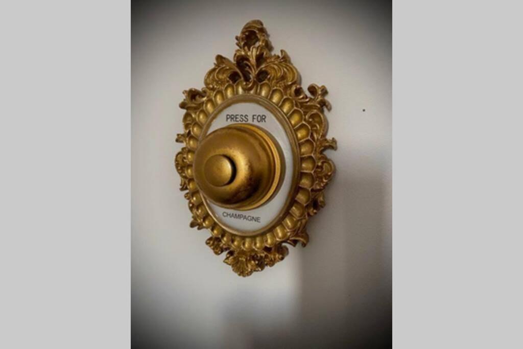 Terrassen Appartement Ueber Den Daechern Von Krems ภายนอก รูปภาพ